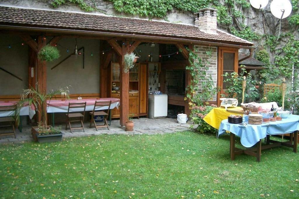 70M² Grosses Apartment Mit Gartenzugang Viyana Dış mekan fotoğraf